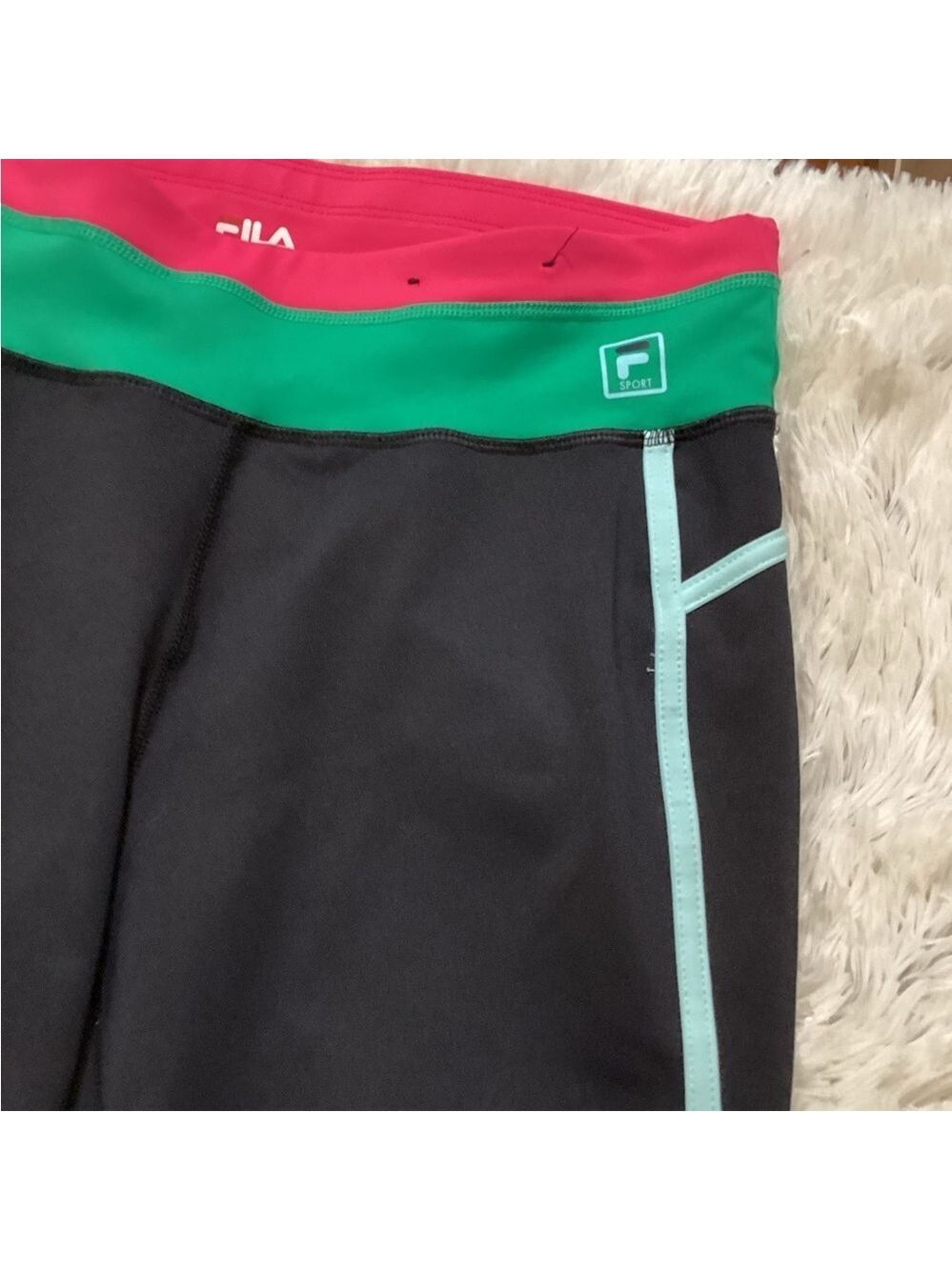 Fila Sport Women’s Medium color block yoga capri black green and pink - Picture 8 of 12